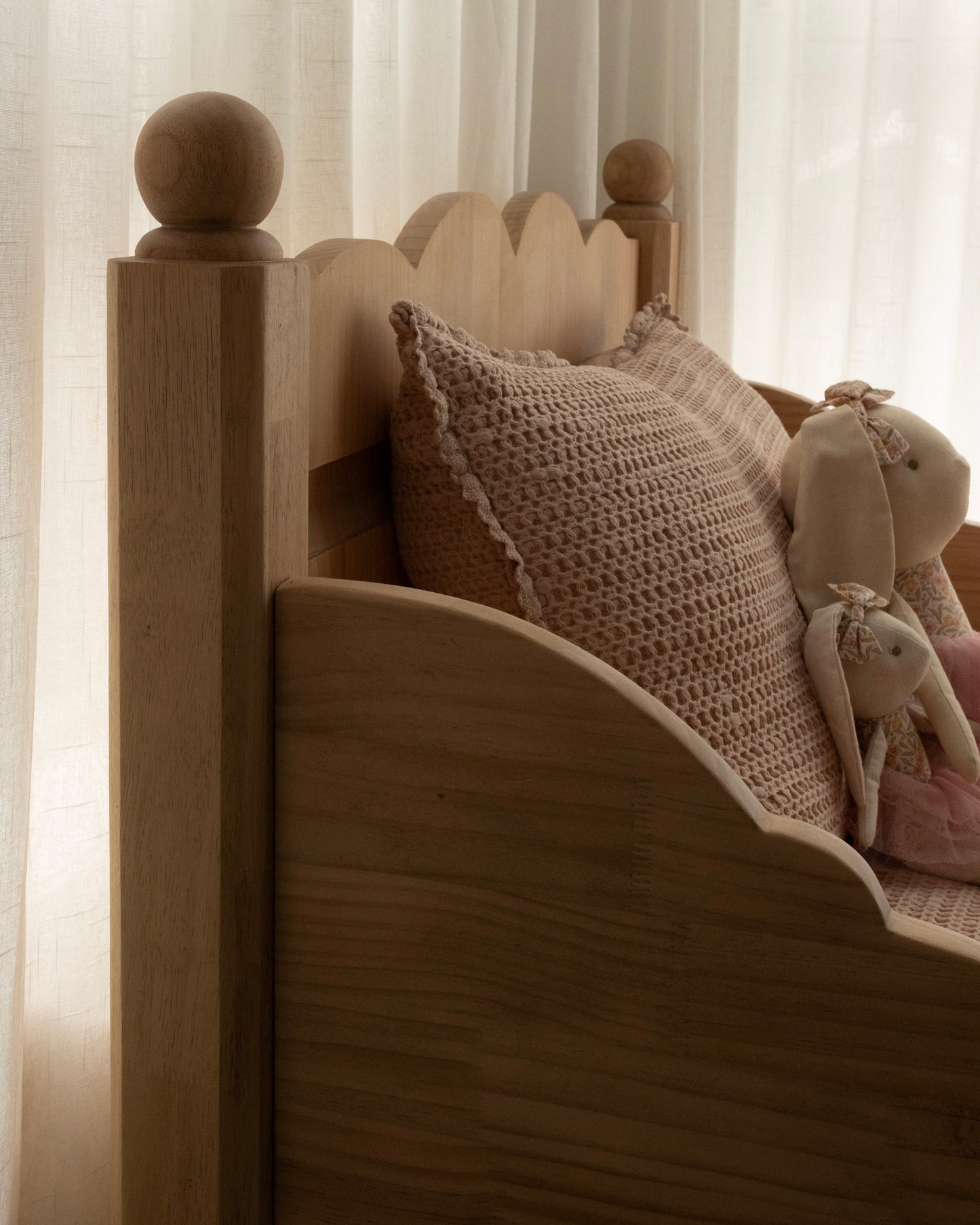 The Daphne - Vintage Style Sleigh Bed