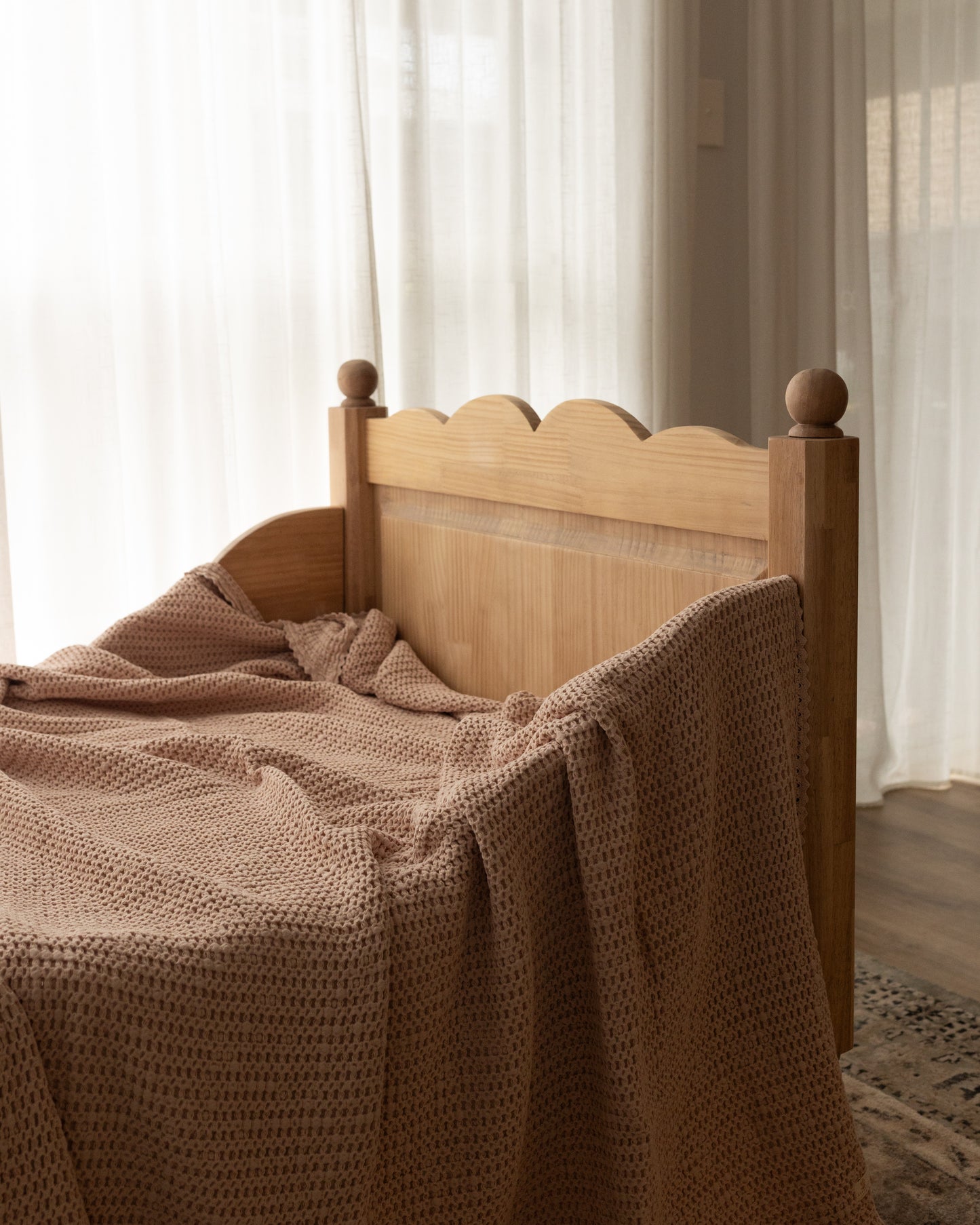 The Daphne - Vintage Style Sleigh Bed